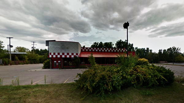 Big Boy Restaurants (Elias Brothers, Elias Bros) - Fenton - 3401 Owen Rd (newer photo)
